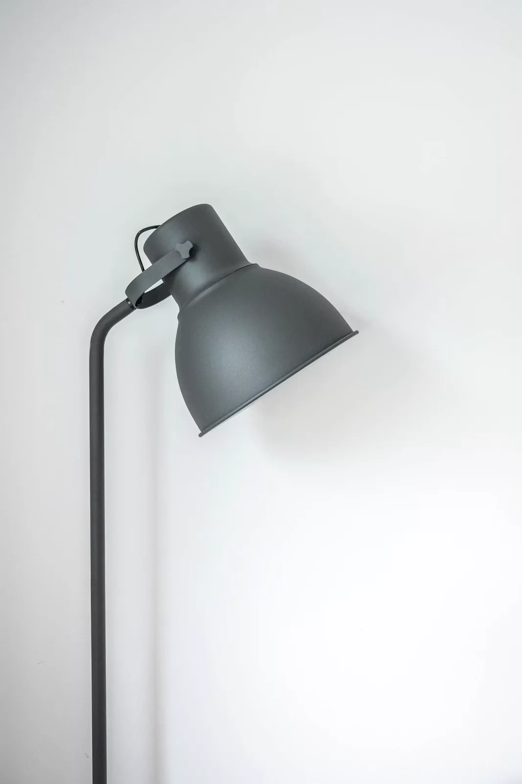 Modern desk lamp
